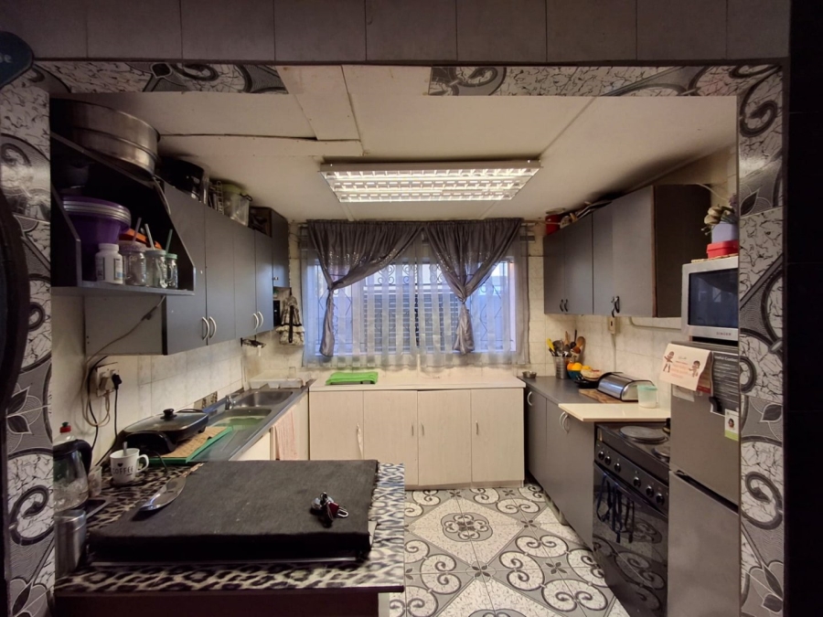 3 Bedroom Property for Sale in Leonsdale Western Cape